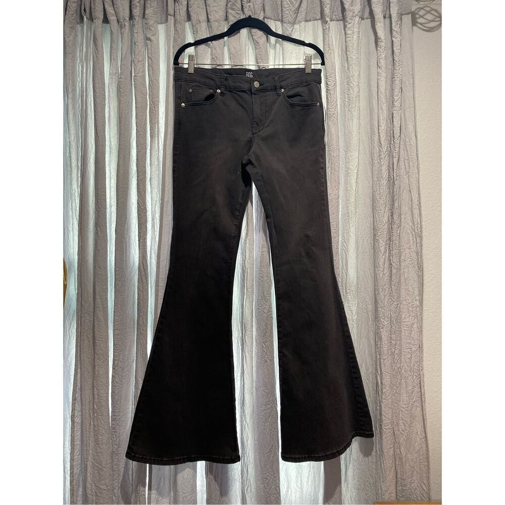 BDG Urban Outfitters bell bottom black denim jeans 12”bell bottom stretchy mater